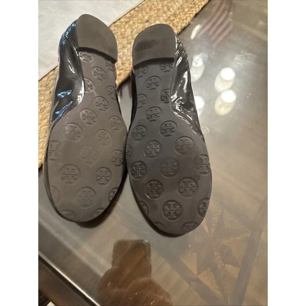 🔥TORY BURCH MINNIE REVA Brown/Blue Patent Leather Logo Ballet Flat Shoe Sz 7.5